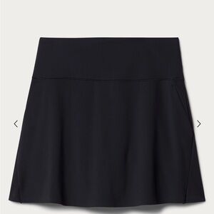 Rhone 16” course to court skirt